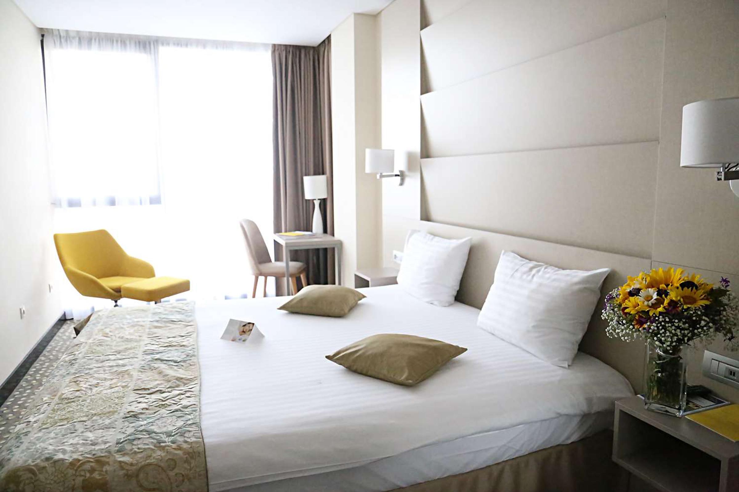 Leonardo Hotel Bucharest City Center エクステリア 写真