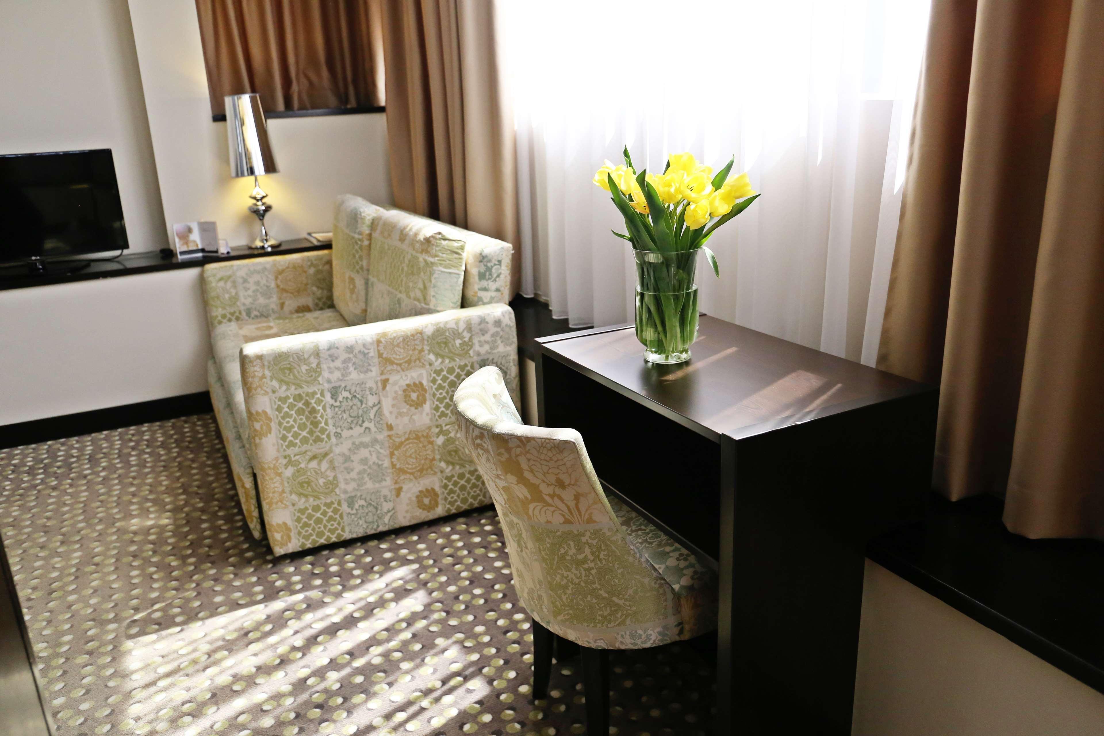Leonardo Hotel Bucharest City Center エクステリア 写真