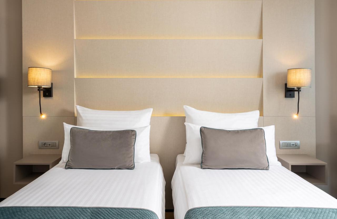Leonardo Hotel Bucharest City Center エクステリア 写真